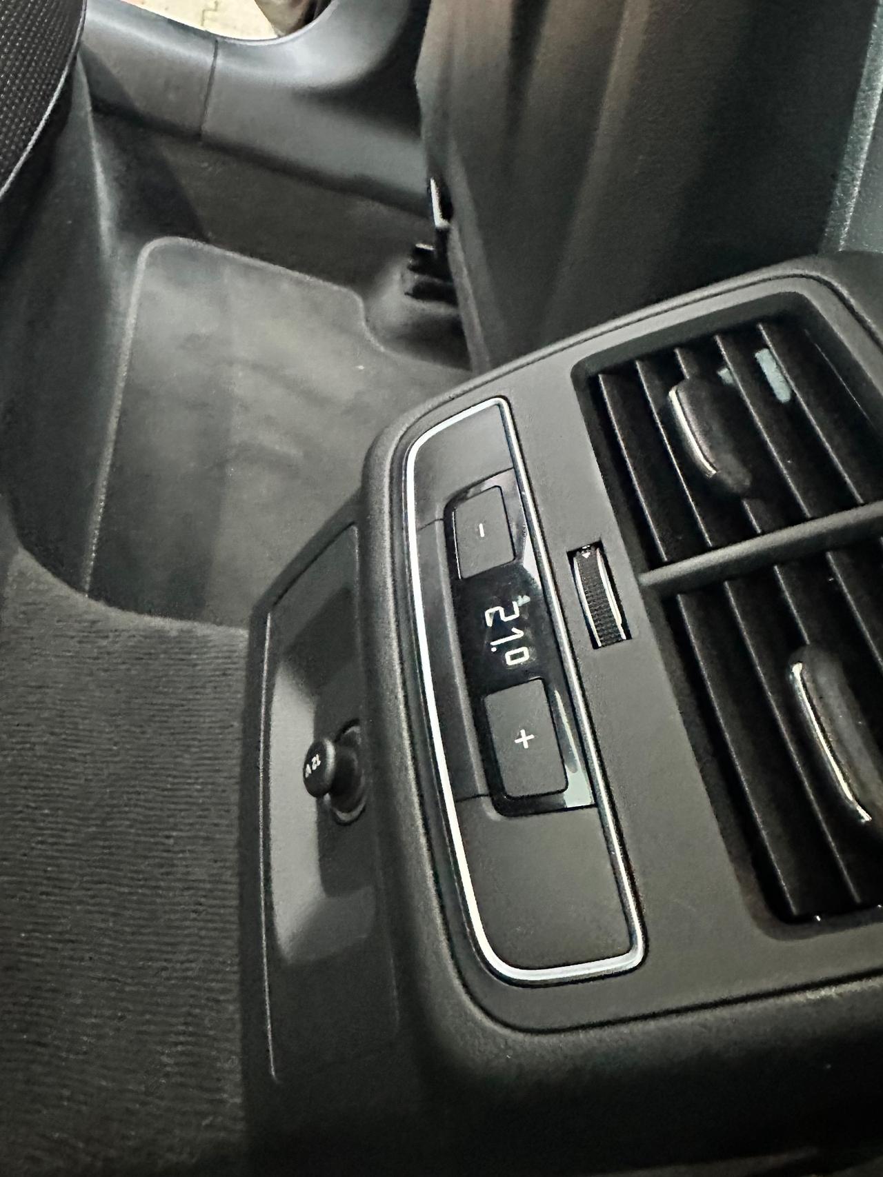 Audi A4 35 TDI/163 CV S tronic line edition