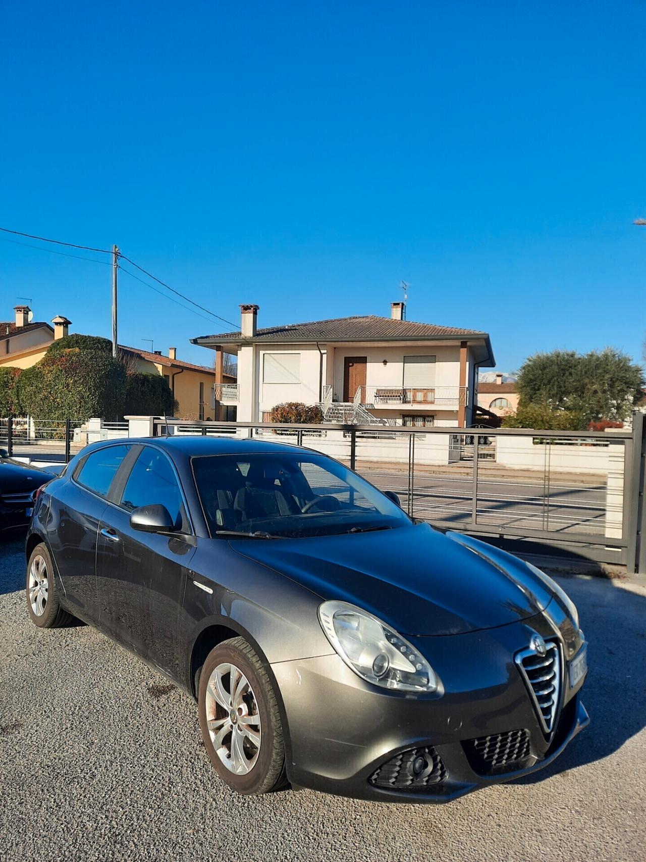 Alfa Romeo Giulietta 1.6 JTDm-2 Ok neopatentati