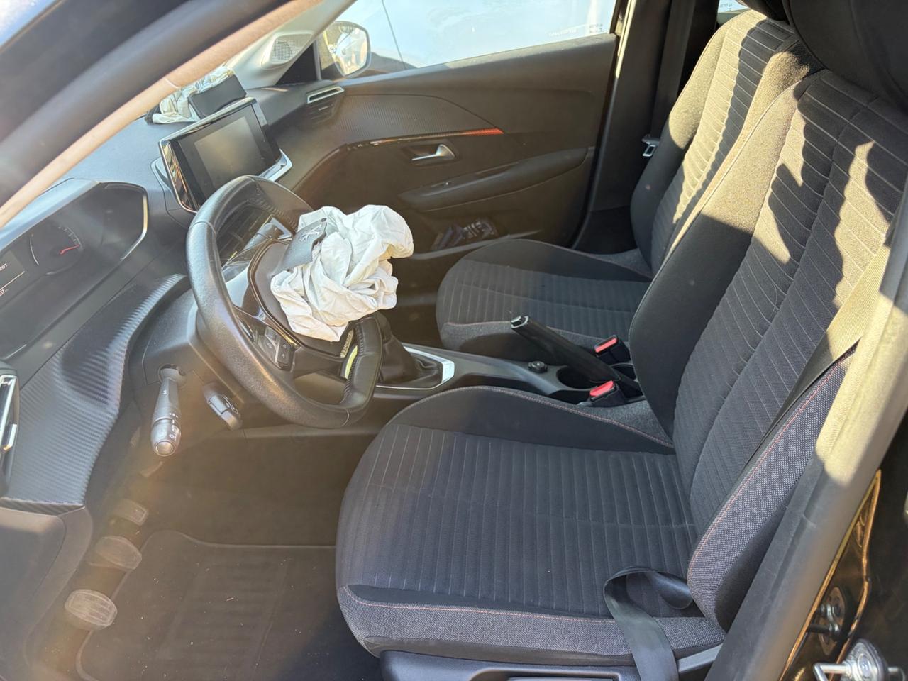 Peugeot 208 PureTech 1.2 65MILA KM INCIDENTATA
