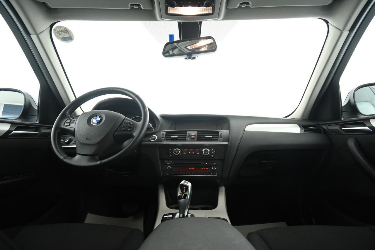 BMW X3 sdrive18d Business auto COMMERCIANTI+C17"