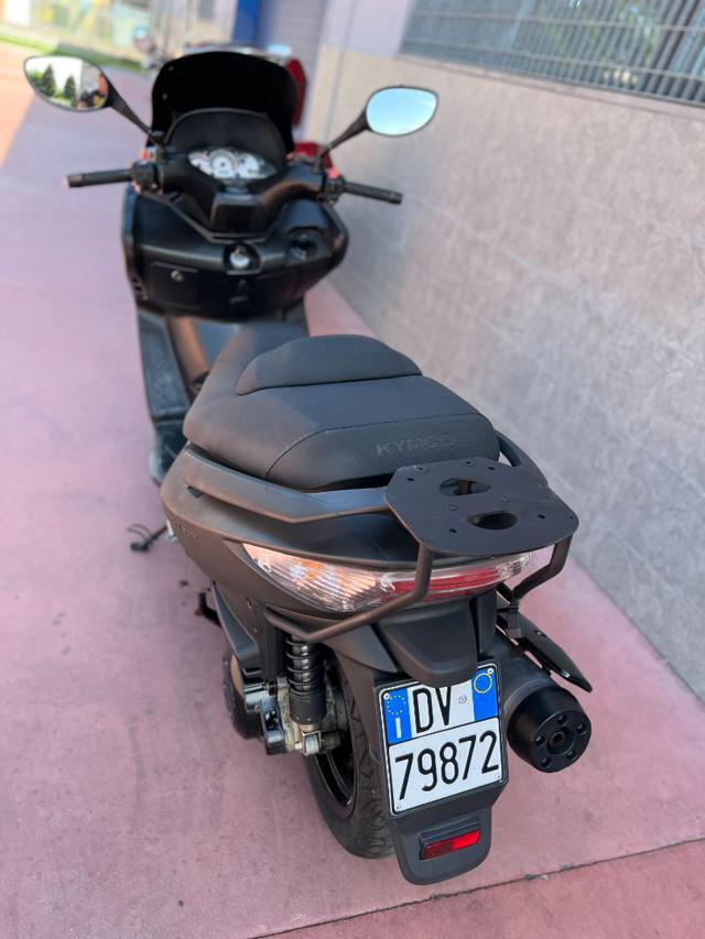 KYMCO X-Town 300i ABS BLACK EDITION