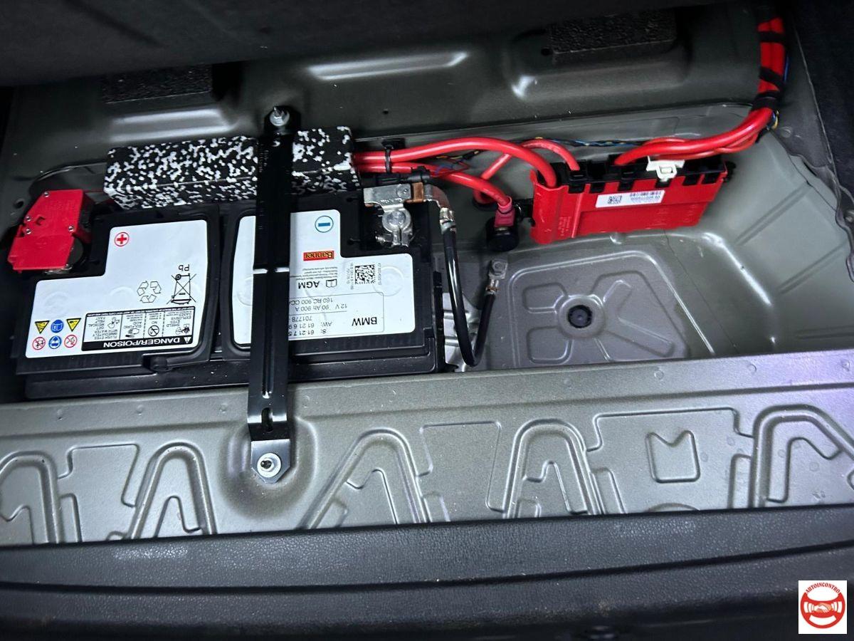 BMW - Serie 1 118d Advantage 5p auto