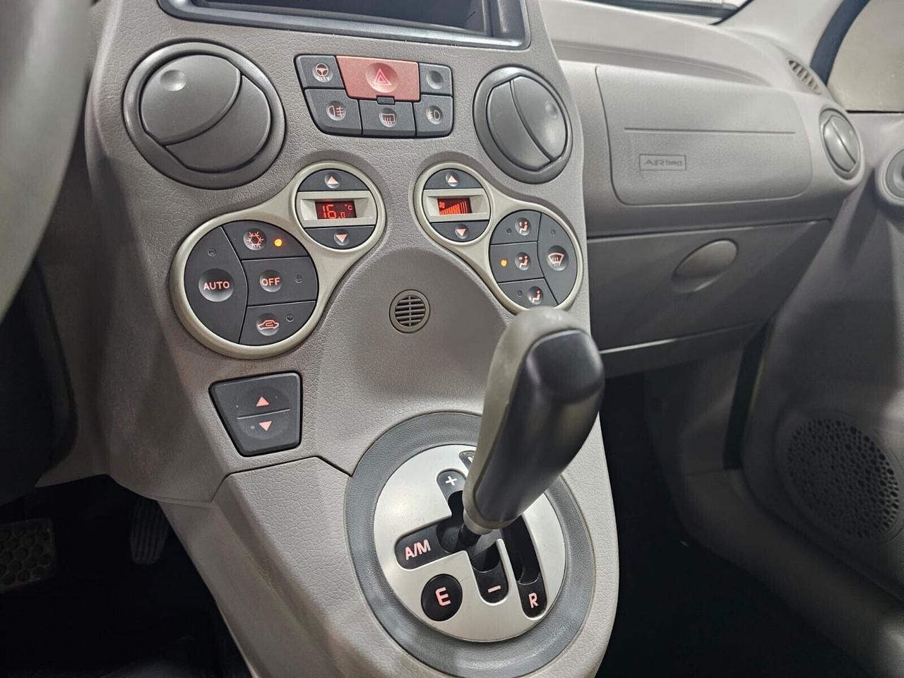 NUOVA FIAT PANDA EMOTION 1.2 DUALOGIC BENZ 60CV - CAMBIO AUTOMATICO