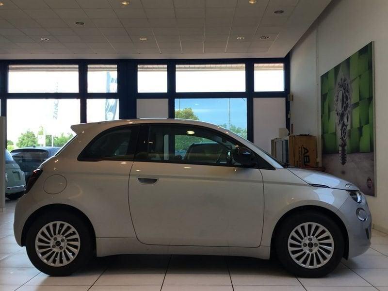 FIAT 500 Hybrid Hybrid Icon MY26