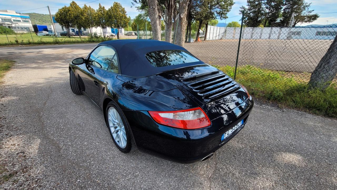 Porsche 911 Carrera 4 Cabriolet