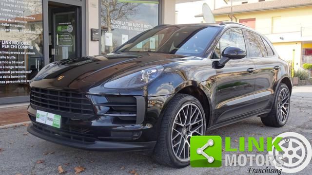 PORSCHE Macan 2.0