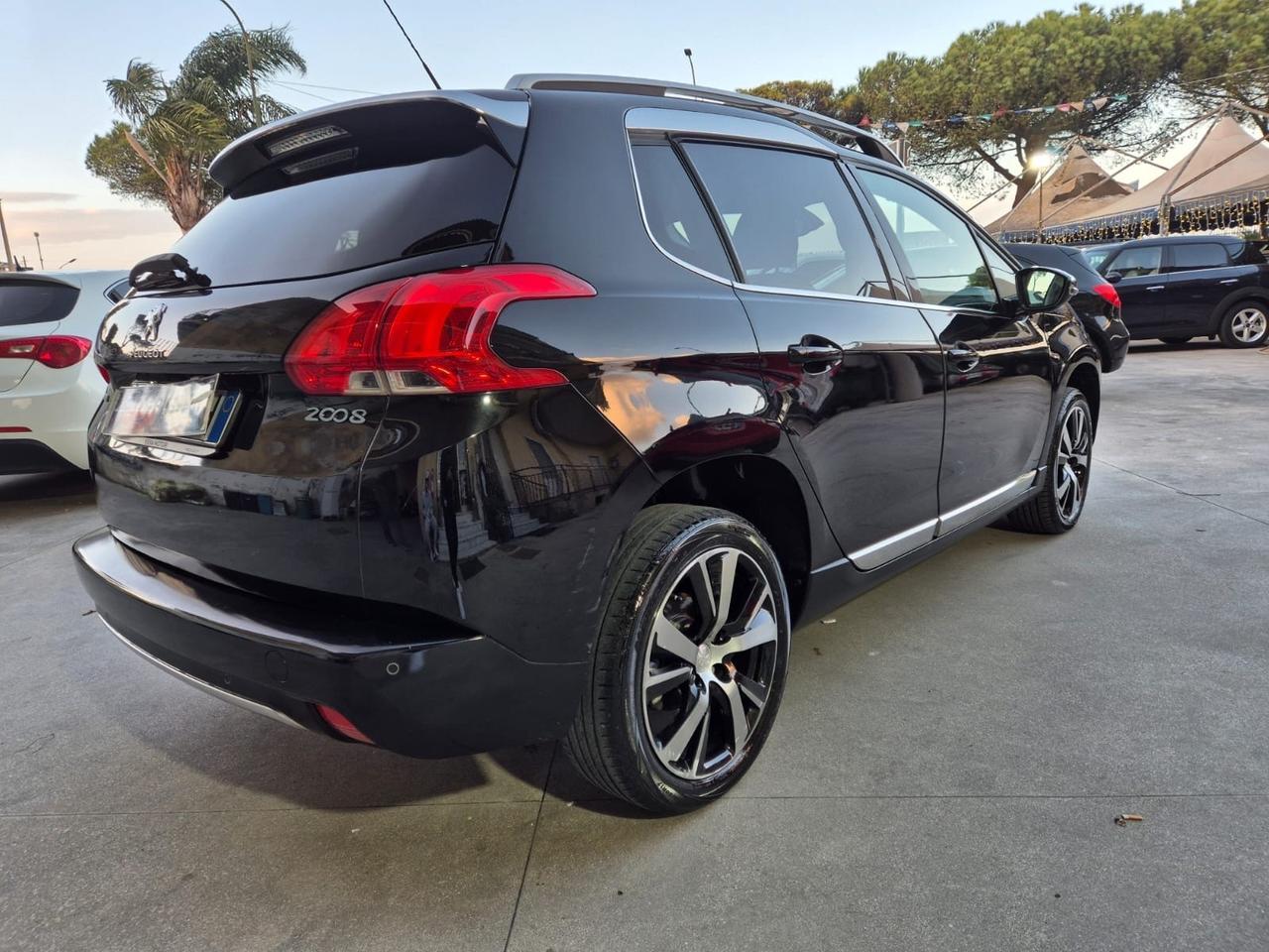 Peugeot 2008 BlueHDi 120 S&S Allure