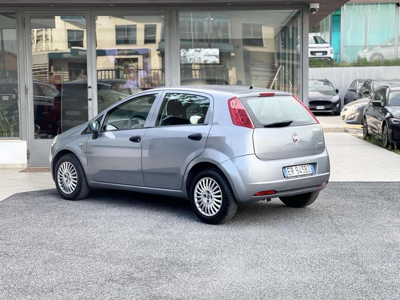 Fiat Punto 1.2 Benzina 69CV E5 Neo - 2013