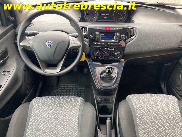 LANCIA Ypsilon 1.0 FireFly 5 porte S&S Hybrid Silver