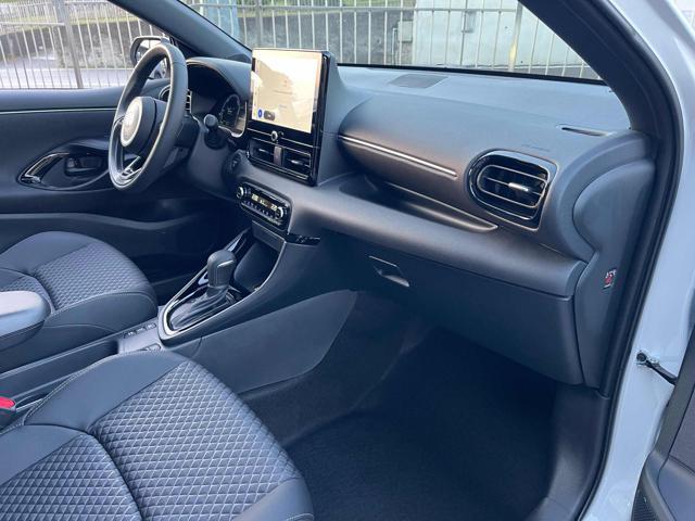 TOYOTA Yaris 1.5 130 Hybrid 5 porte Lounge - NUOVA