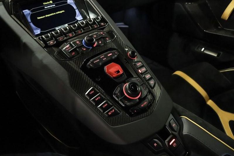 Lamborghini Aventador SVJ 6.5 V12 1 of 900