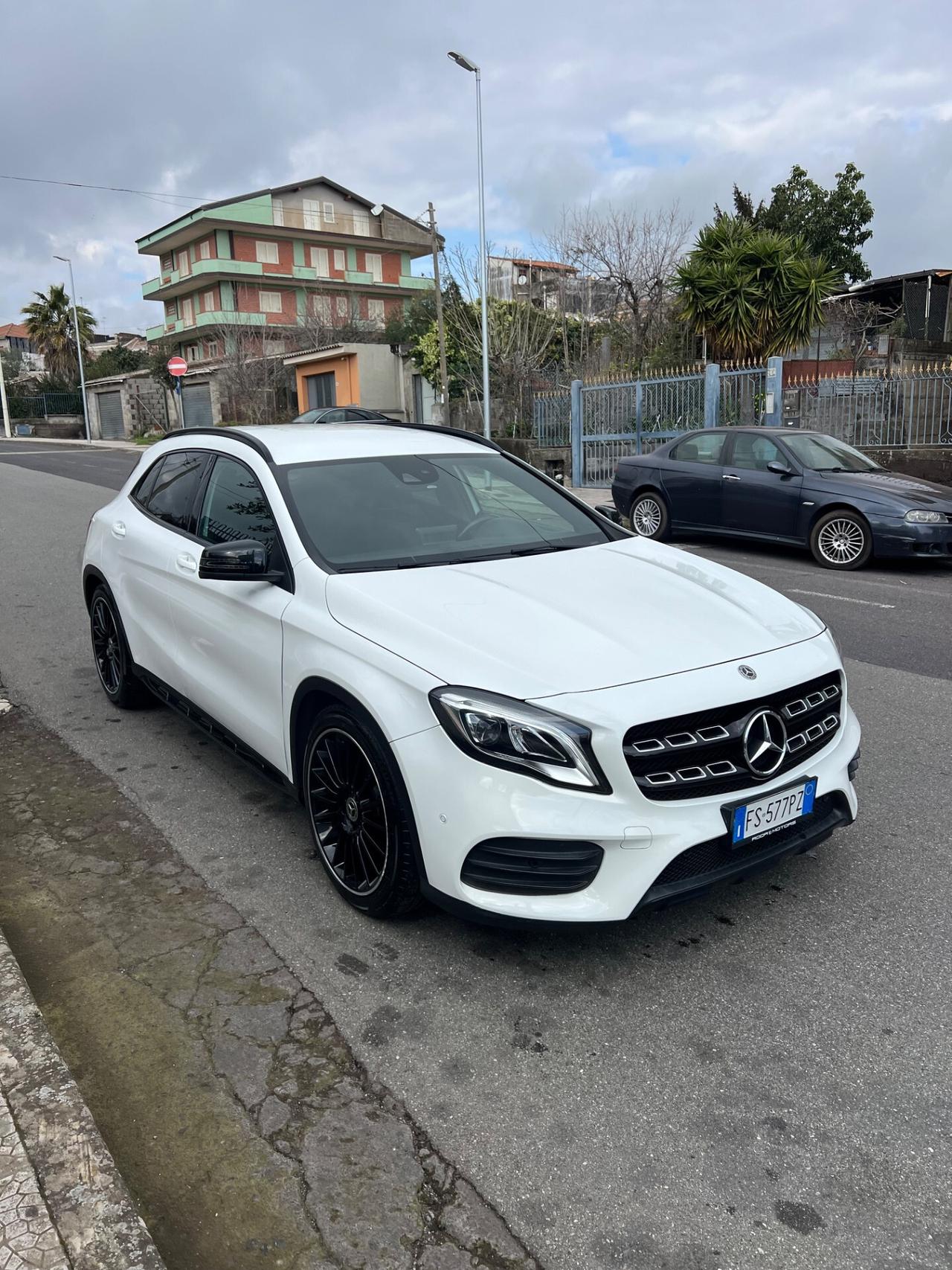 Mercedes-benz GLA 200 AMG Premium