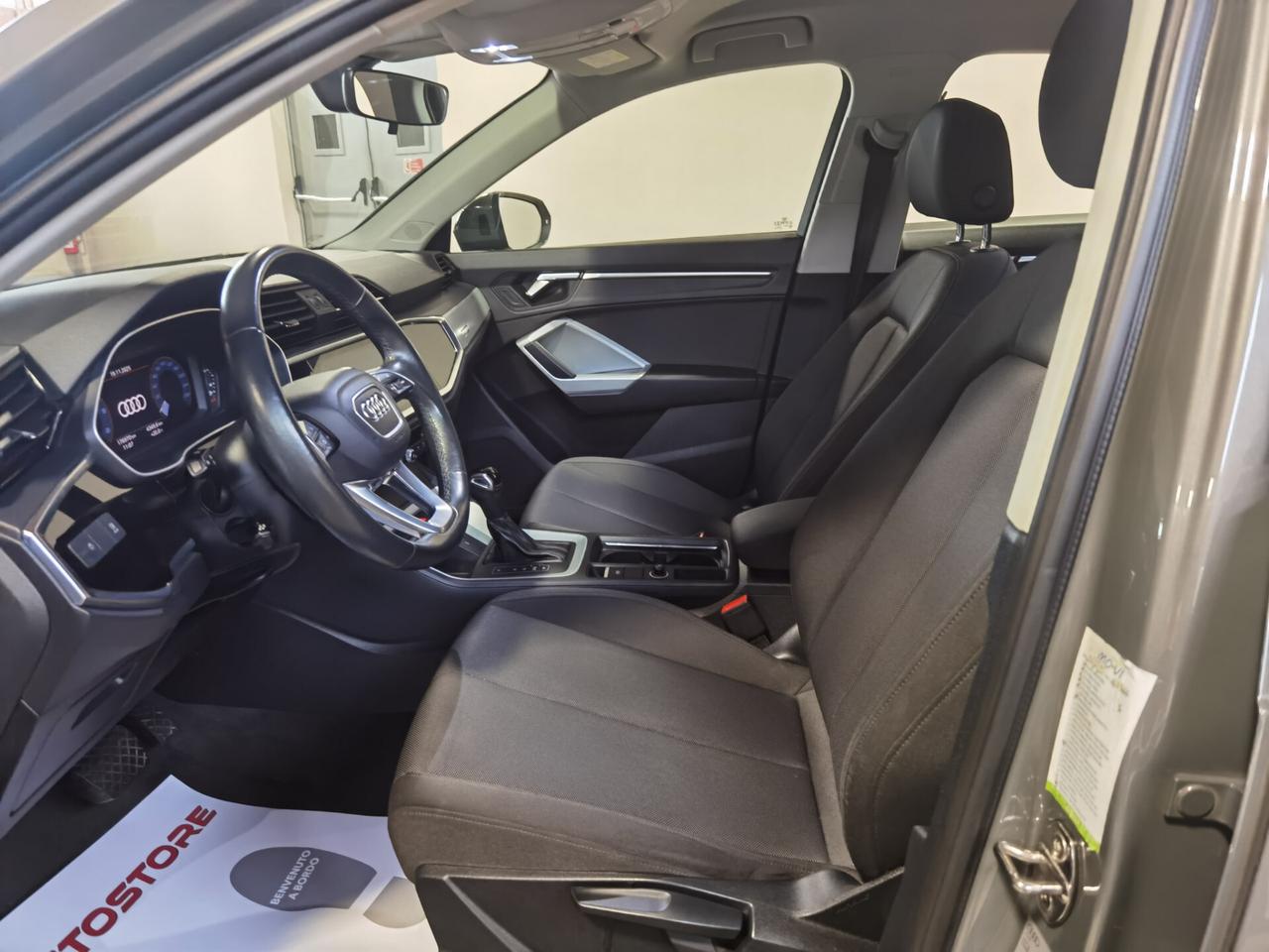 Audi Q3 35 TDI S tronic Business Sport