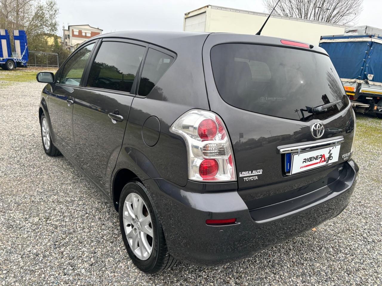 Toyota Corolla Verso 2.2 16V D-4D D-Cat