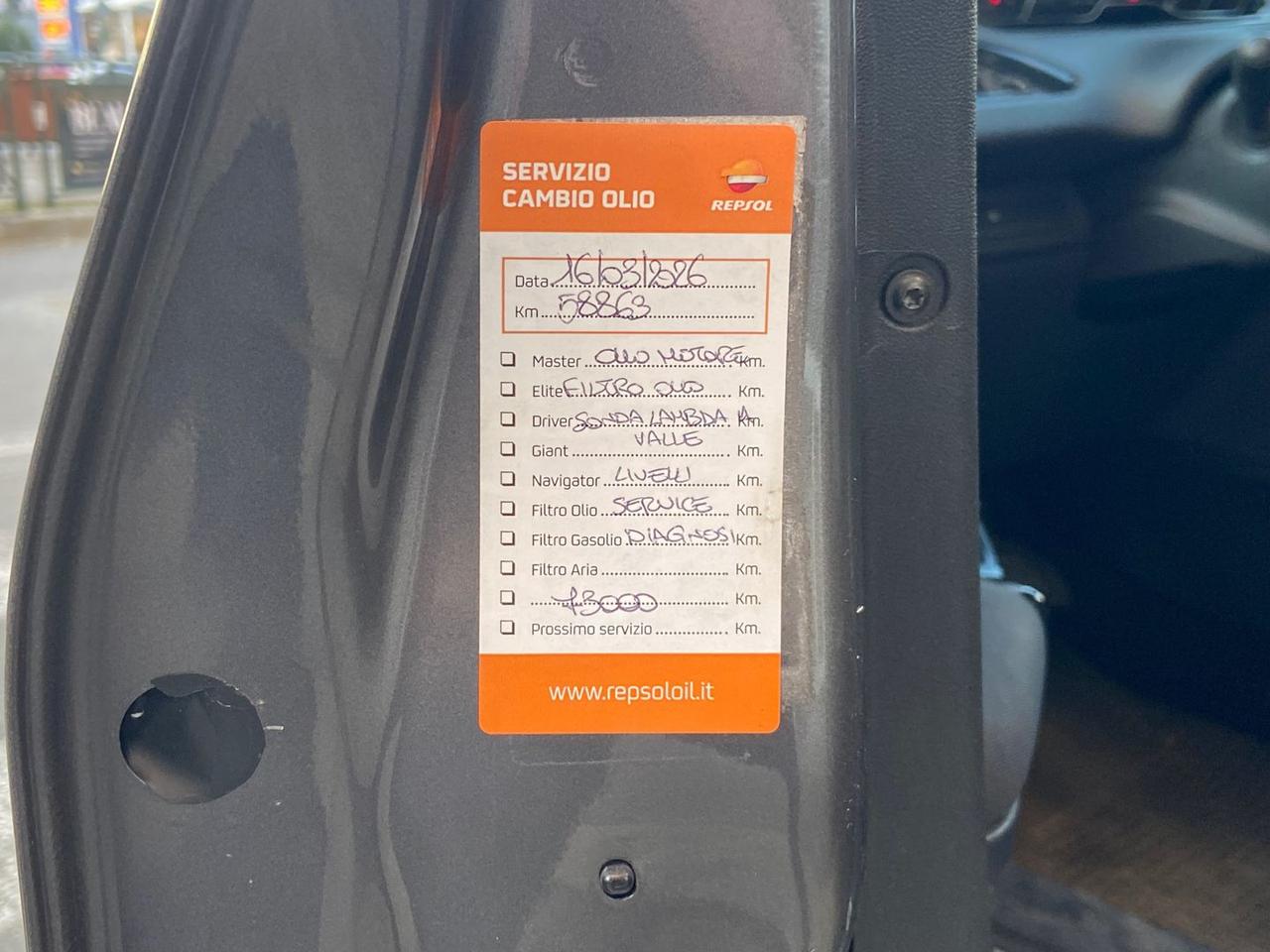 Peugeot 208 Signature 1.2 PureTech #9979