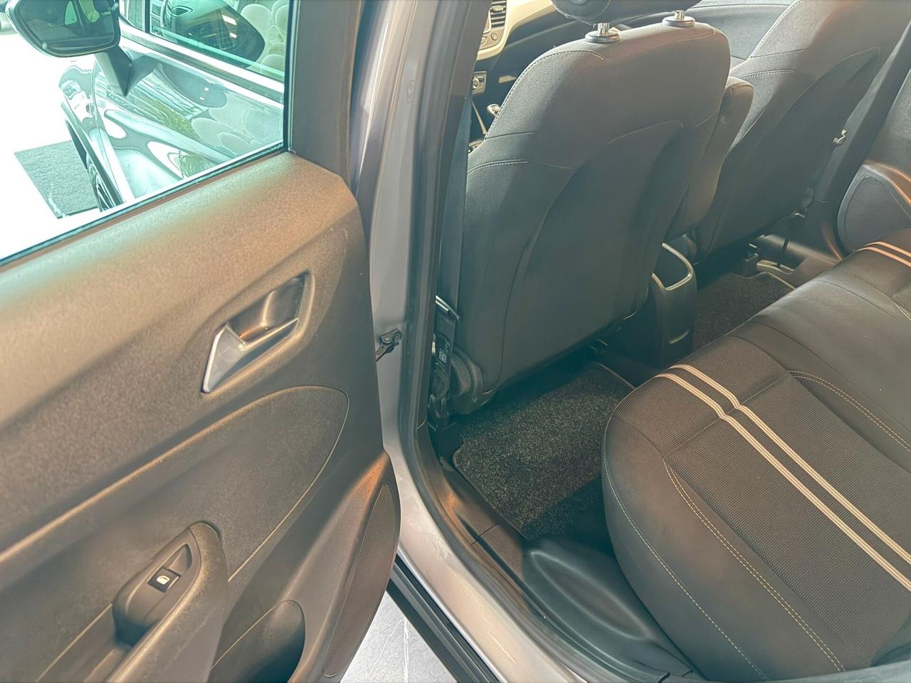 Opel Crossland 1.2 12V Start&Stop Design & Tech