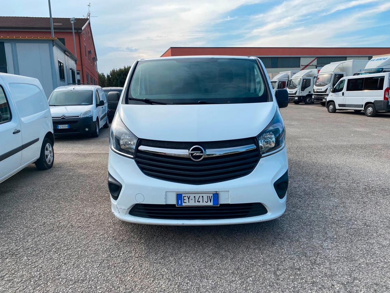 OPEL VIVARO -B (C47)
