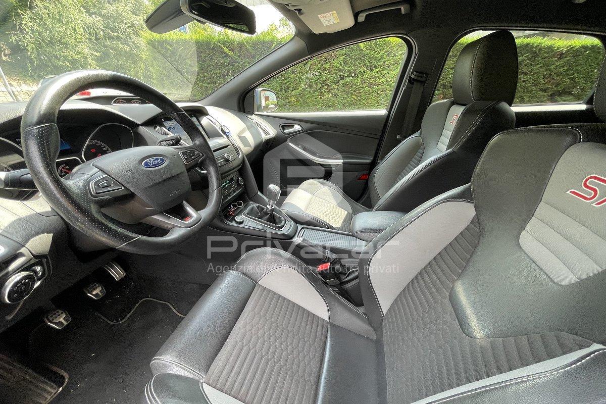 FORD Focus 2.0 EcoBoost 250 CV ST3