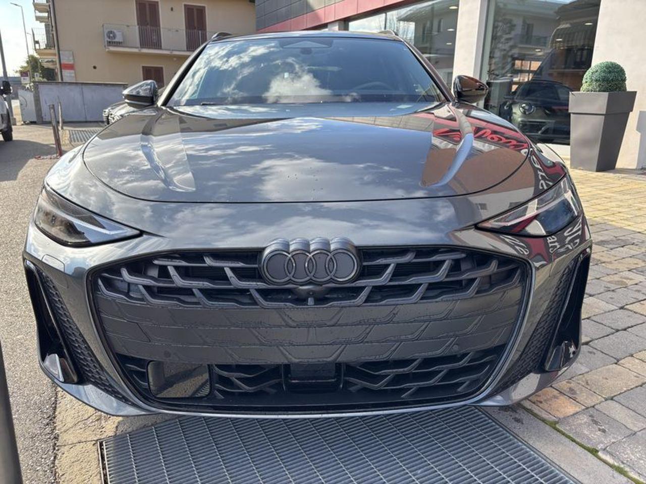 Audi A6 Avant TDI 150 kW S tronic S line edition MATRIX