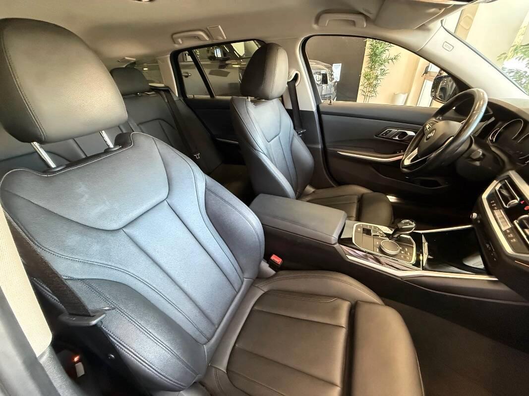 BMW Serie 3 Touring 318d Luxury auto