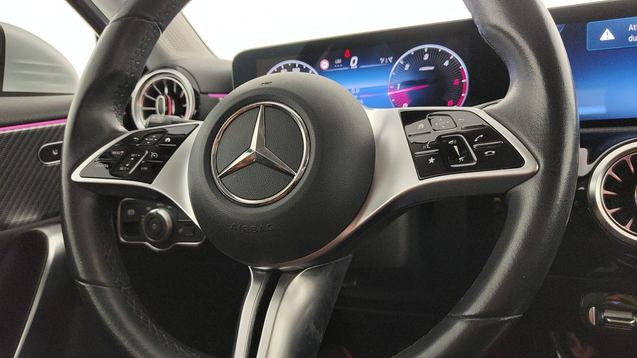 Mercedes-Benz A 180 d Progressive Advanced auto