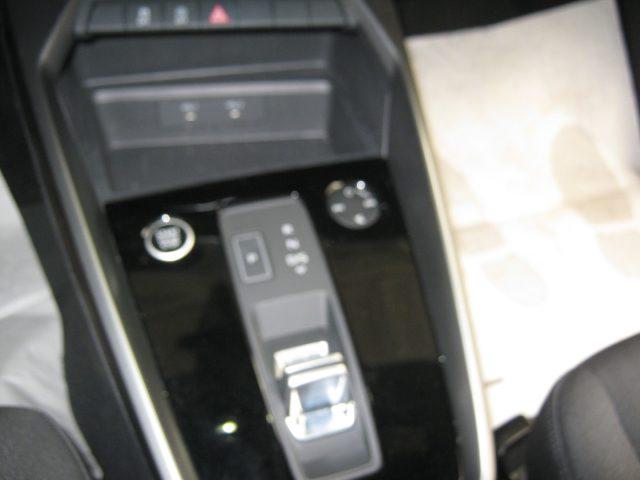 AUDI A3 SPB 30 g-tron S tronic Business