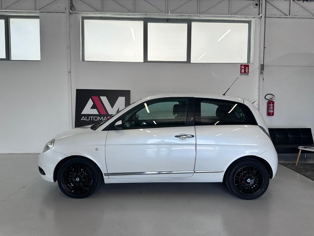 Lancia Ypsilon 3 Porte Ypsilon 1.2 8v Argento