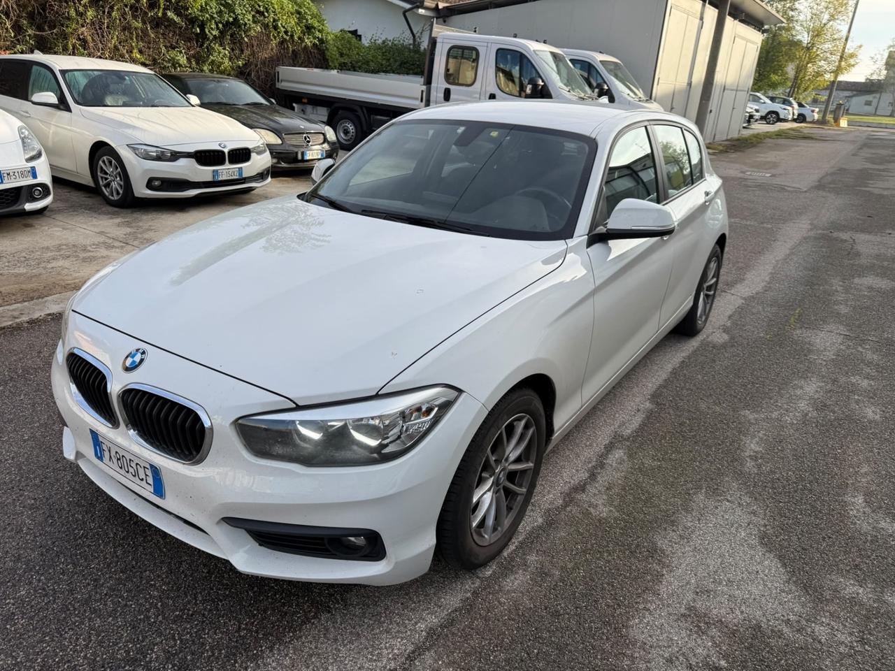 Bmw 118 118d 5p. Advantage
