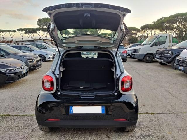 SMART ForFour 1.0cc PASSION 71cv TETTO PANORAMA CRUISECONTROL