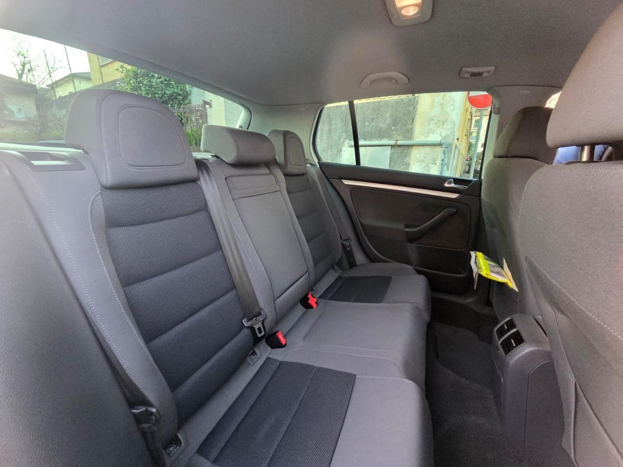 VOLKSWAGEN Golf 3.2 VR6 4mot. 5p. R32