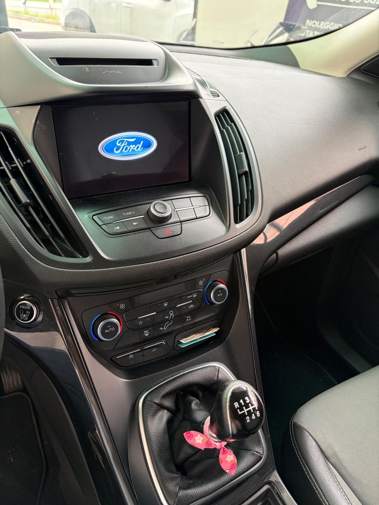 Ford Kuga 1.5 TDCI 120 CV S&S 2WD Titanium