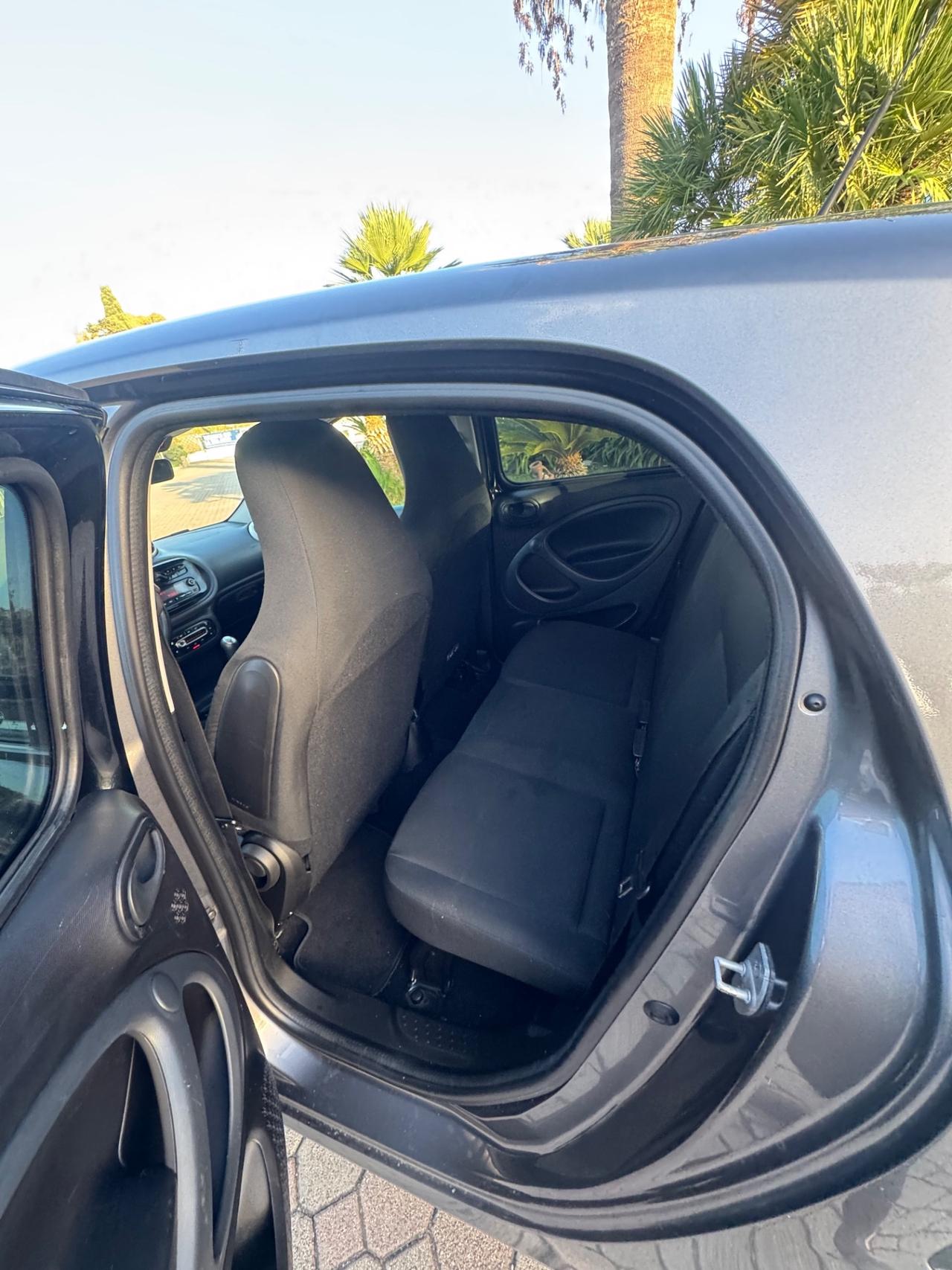 Smart ForFour 70 1.0 Youngster