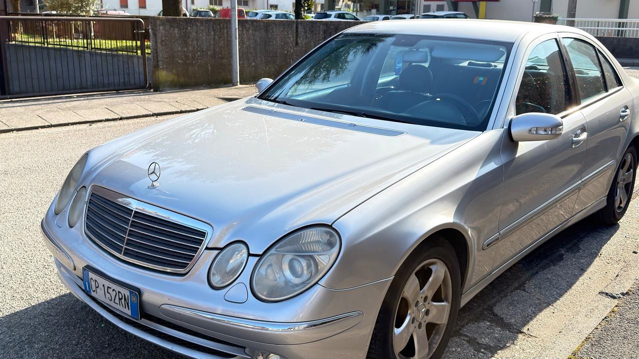 Mercedes-benz E 220 270 CDI cat Avantgarde