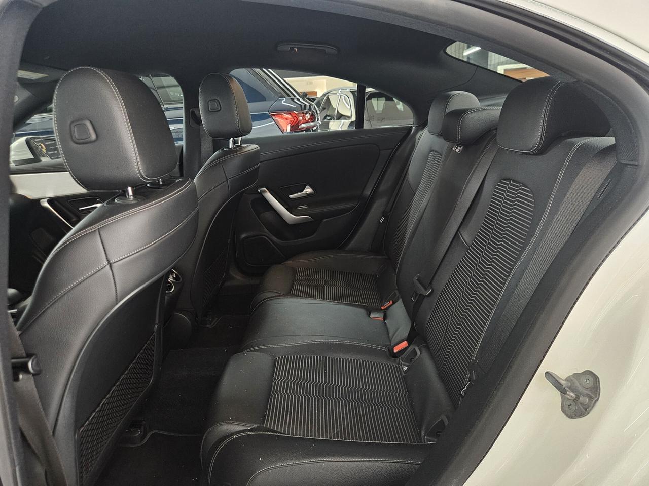 Mercedes-Benz CLA 200 Coupe d Sport auto