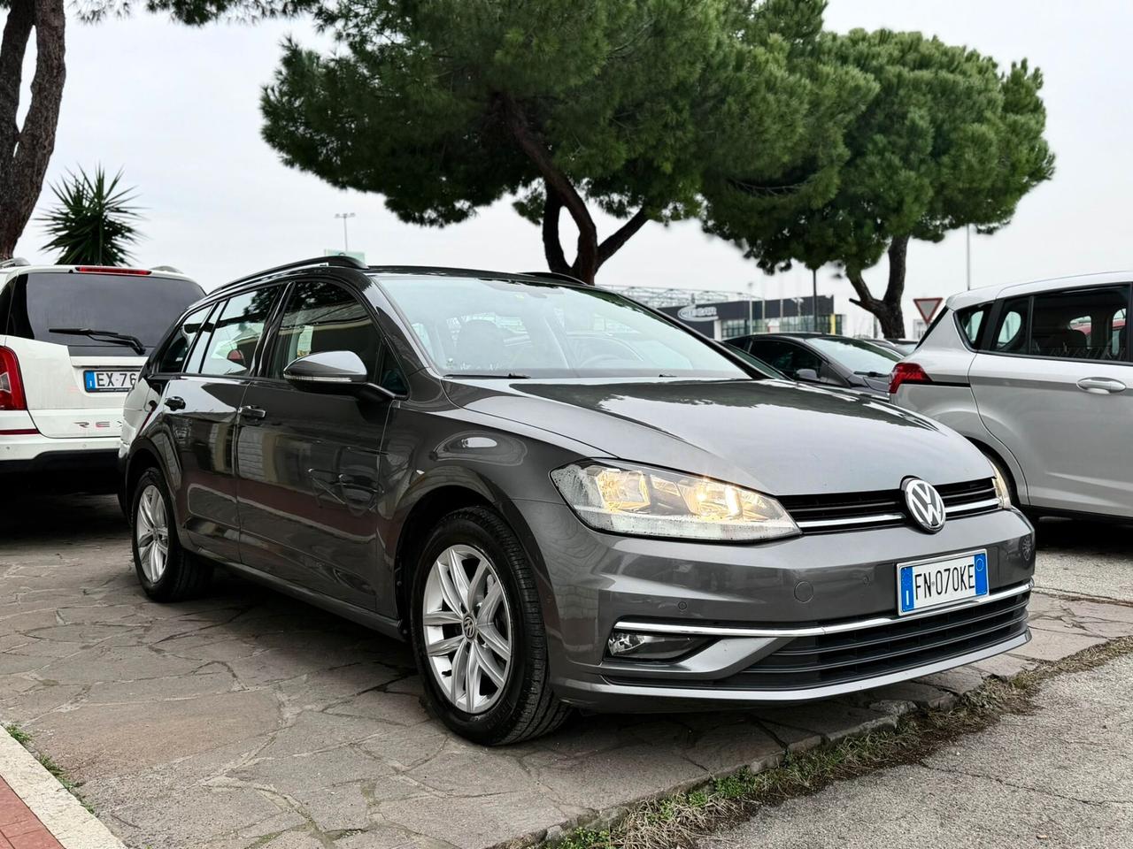 Volkswagen Golf Variant 1.6 TDI 115 CV DSG Business BlueMotion Tech.