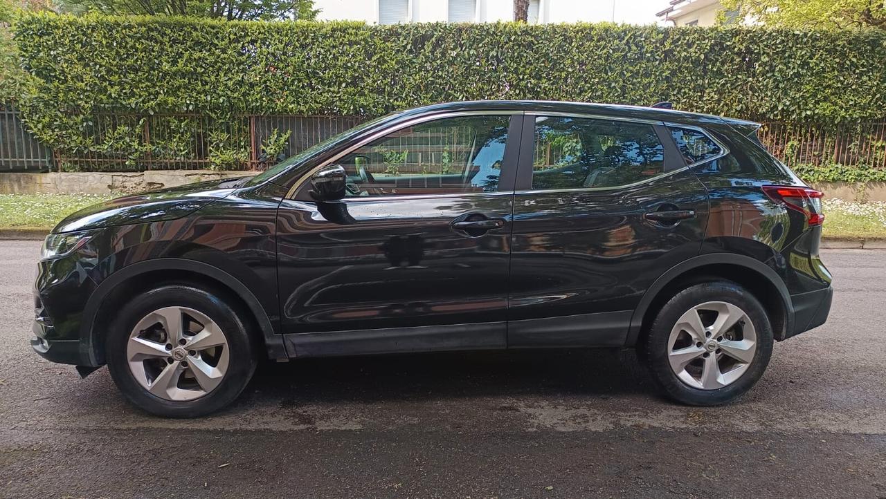 Nissan Qashqai 1.3 DIG-T 140 CV Business