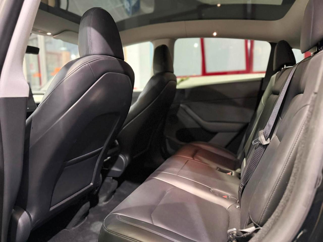Tesla Model Y Long Range 2024