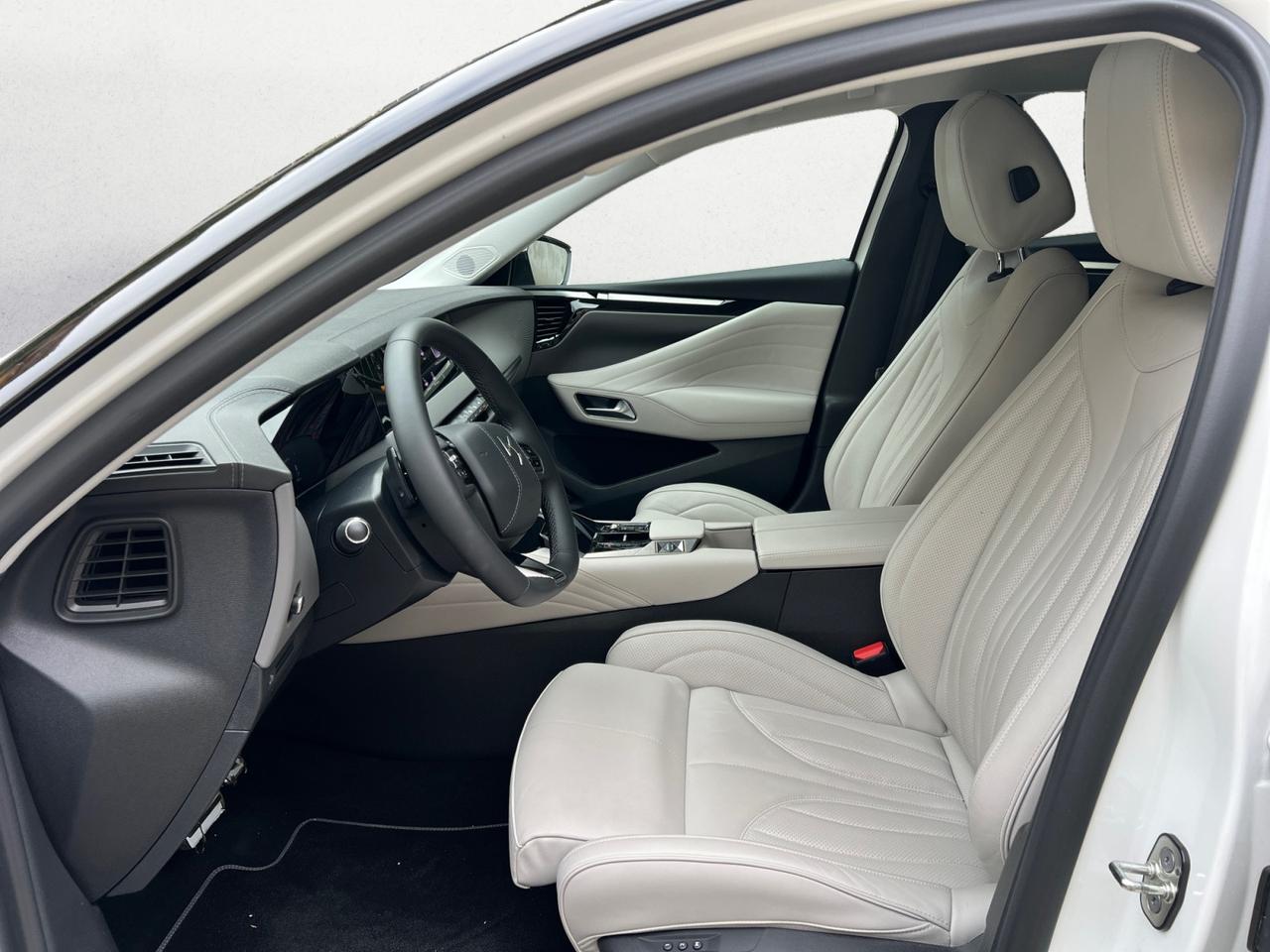 DS DS4 1.5 bluehdi Esprit de Voyage 130cv auto KM 21.100