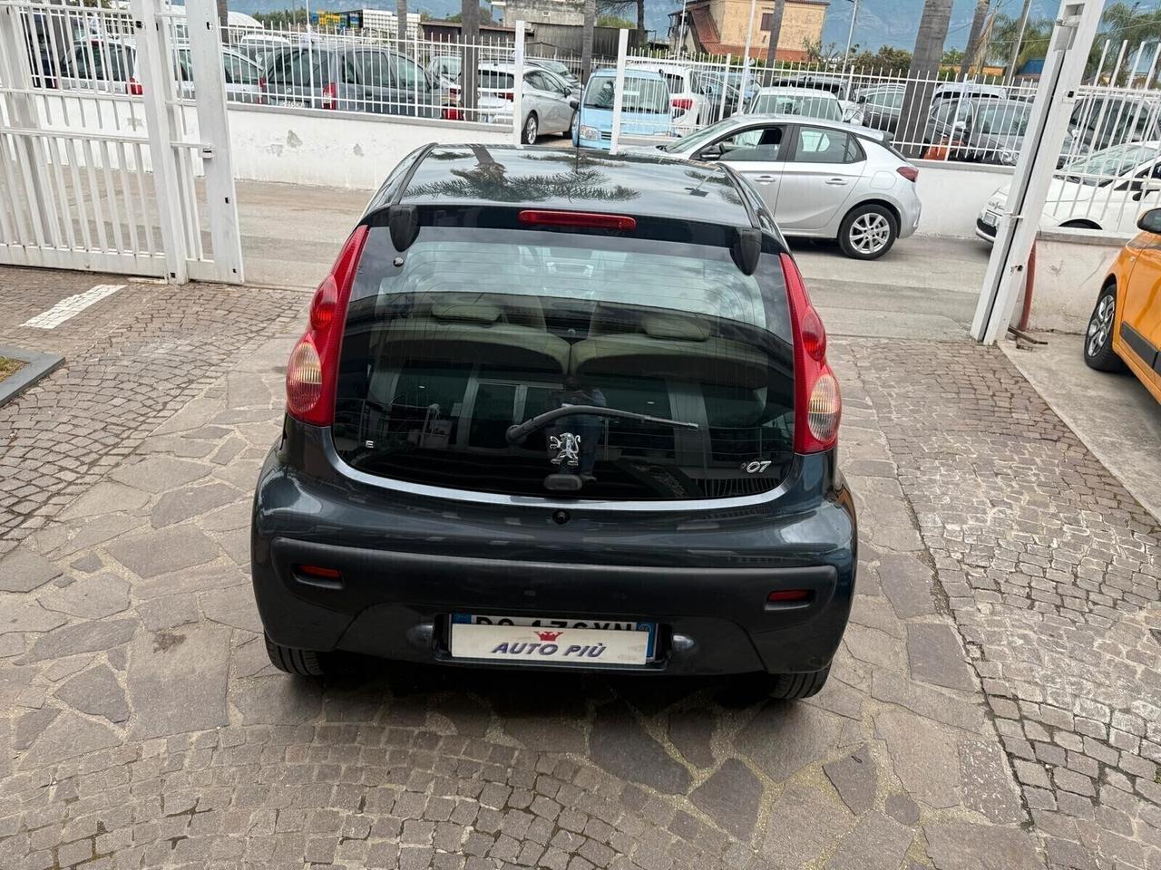Peugeot 107 1.0 68CV 3p. DESIGN NEO PATENTATI