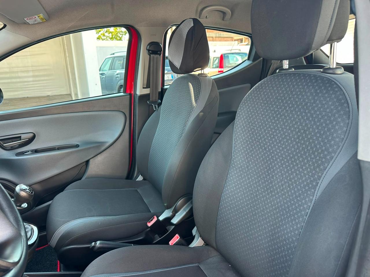 Lancia Ypsilon 0.9 Metano 2015
