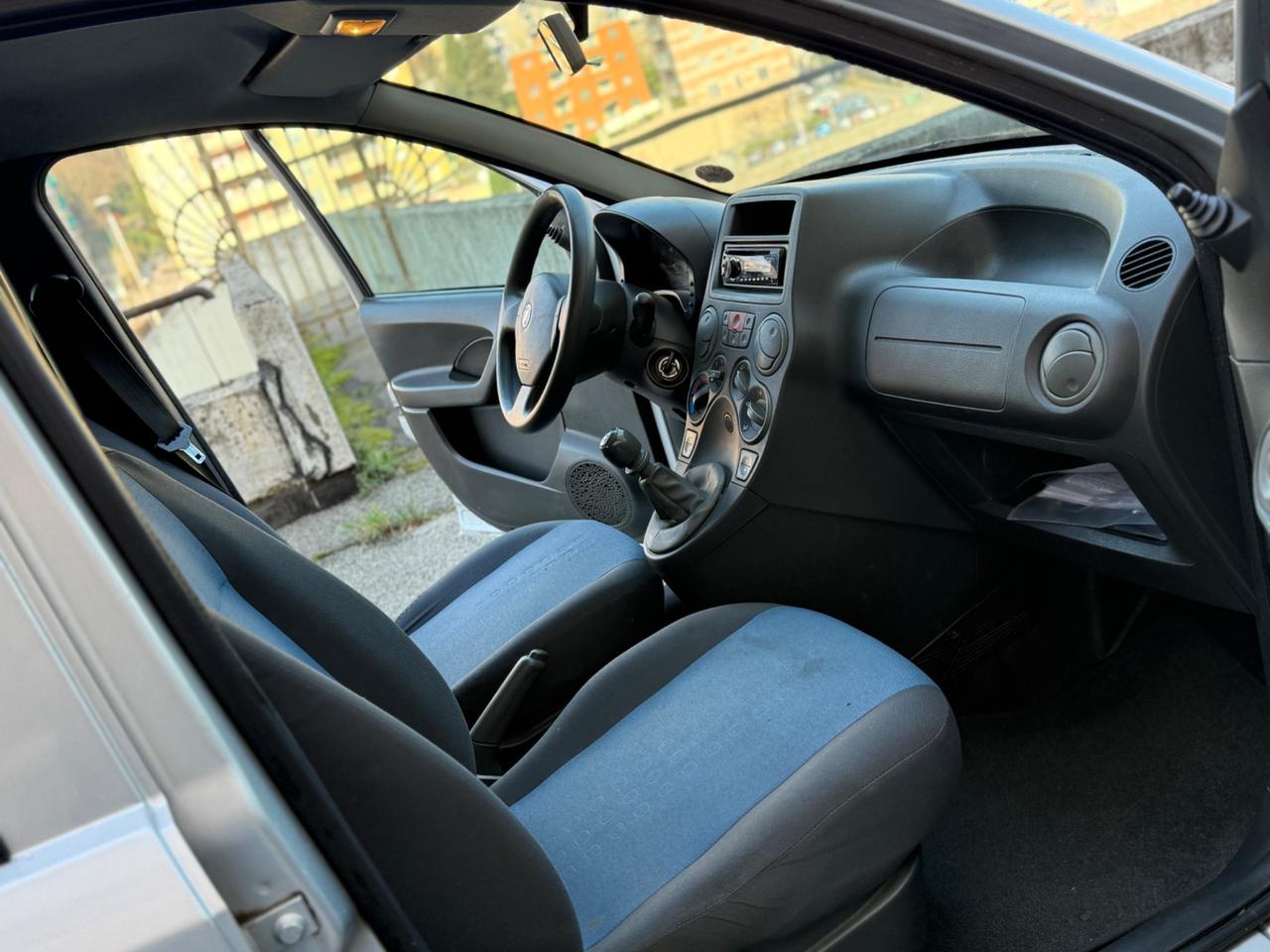 Fiat Panda 1.2 Dynamic 2011 neopatentati