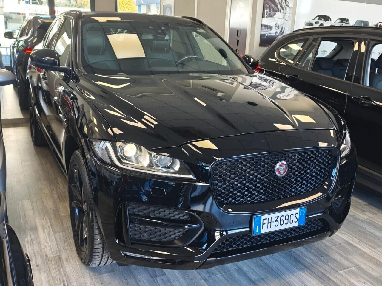 Jaguar F-Pace 2.0 D 180 CV R-Sport