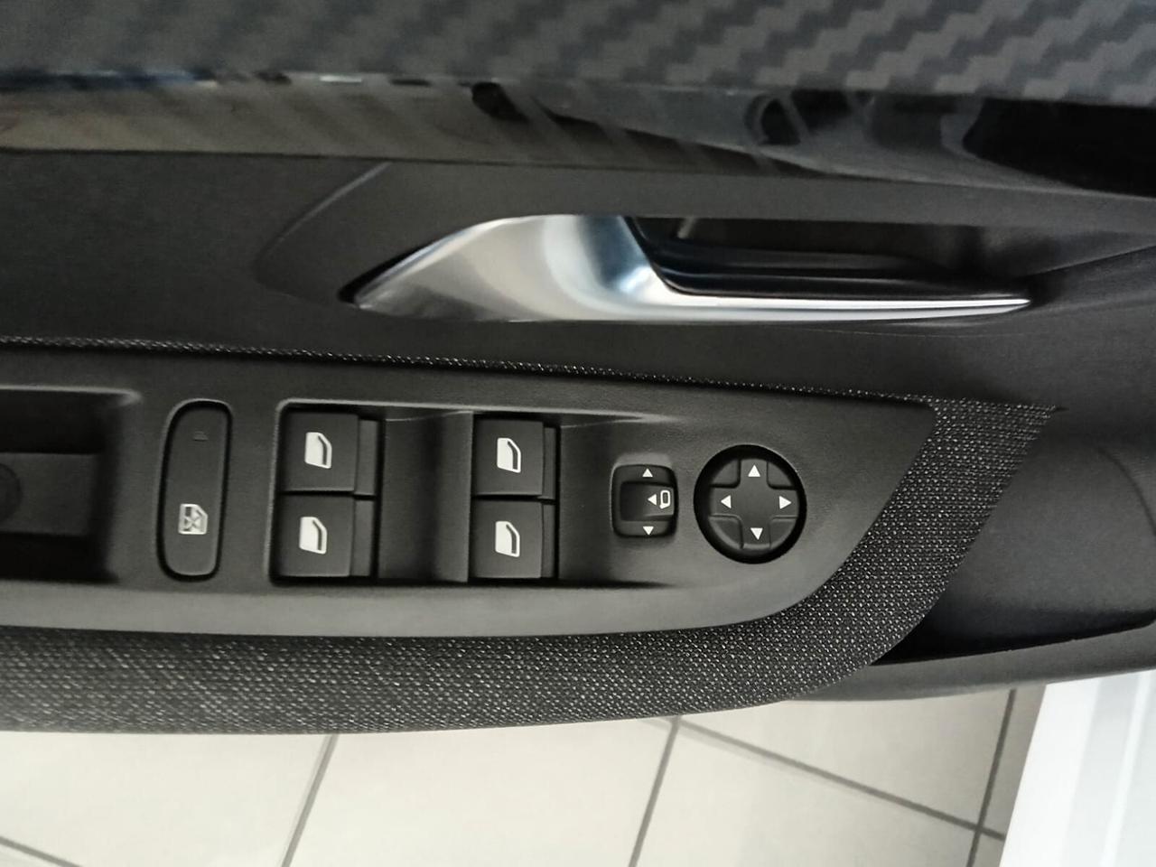 Peugeot 208 Nuova Edition Turbo 100cv
