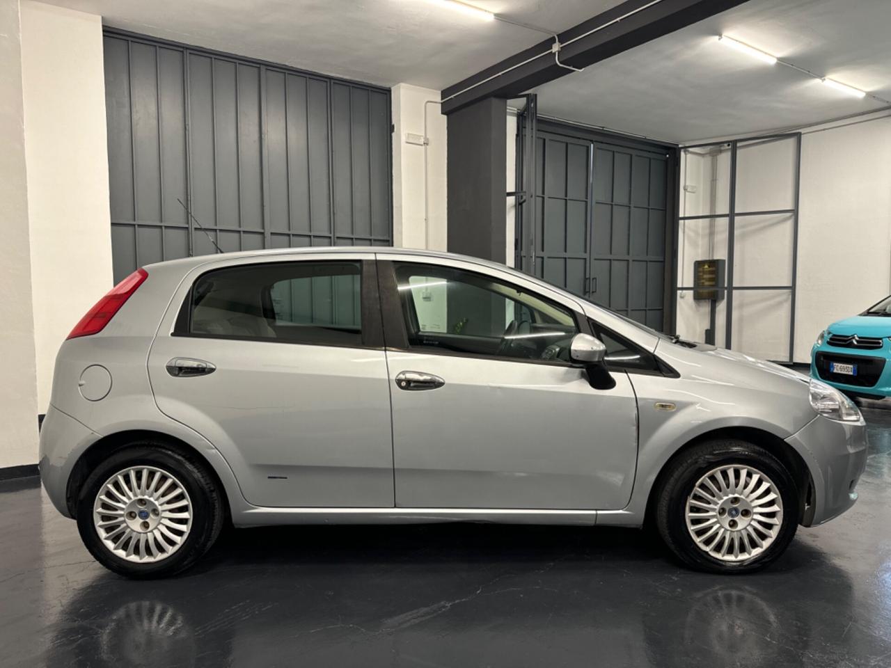 Fiat Grande Punto 1.2 5p DISTRIBUZIONE NUOVA