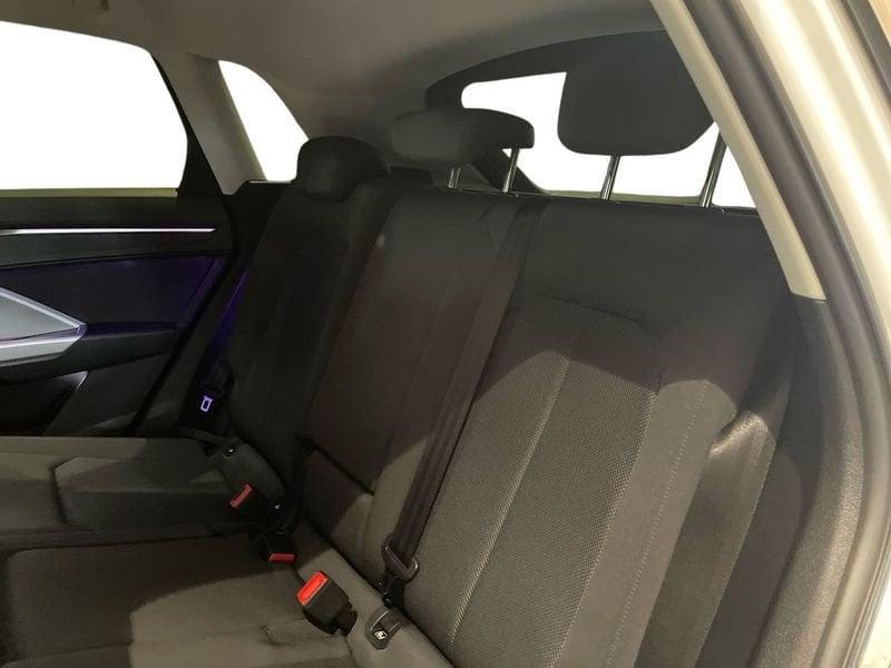 Audi Q3 45 1.4 tfsi e Business s-tronic