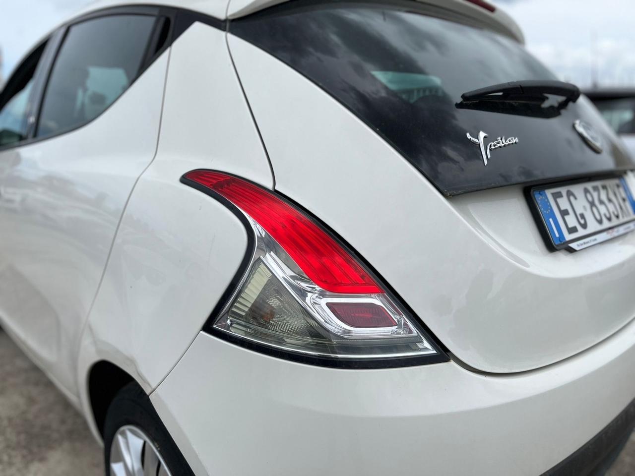 Lancia Ypsilon 1.2 69 CV Platinum