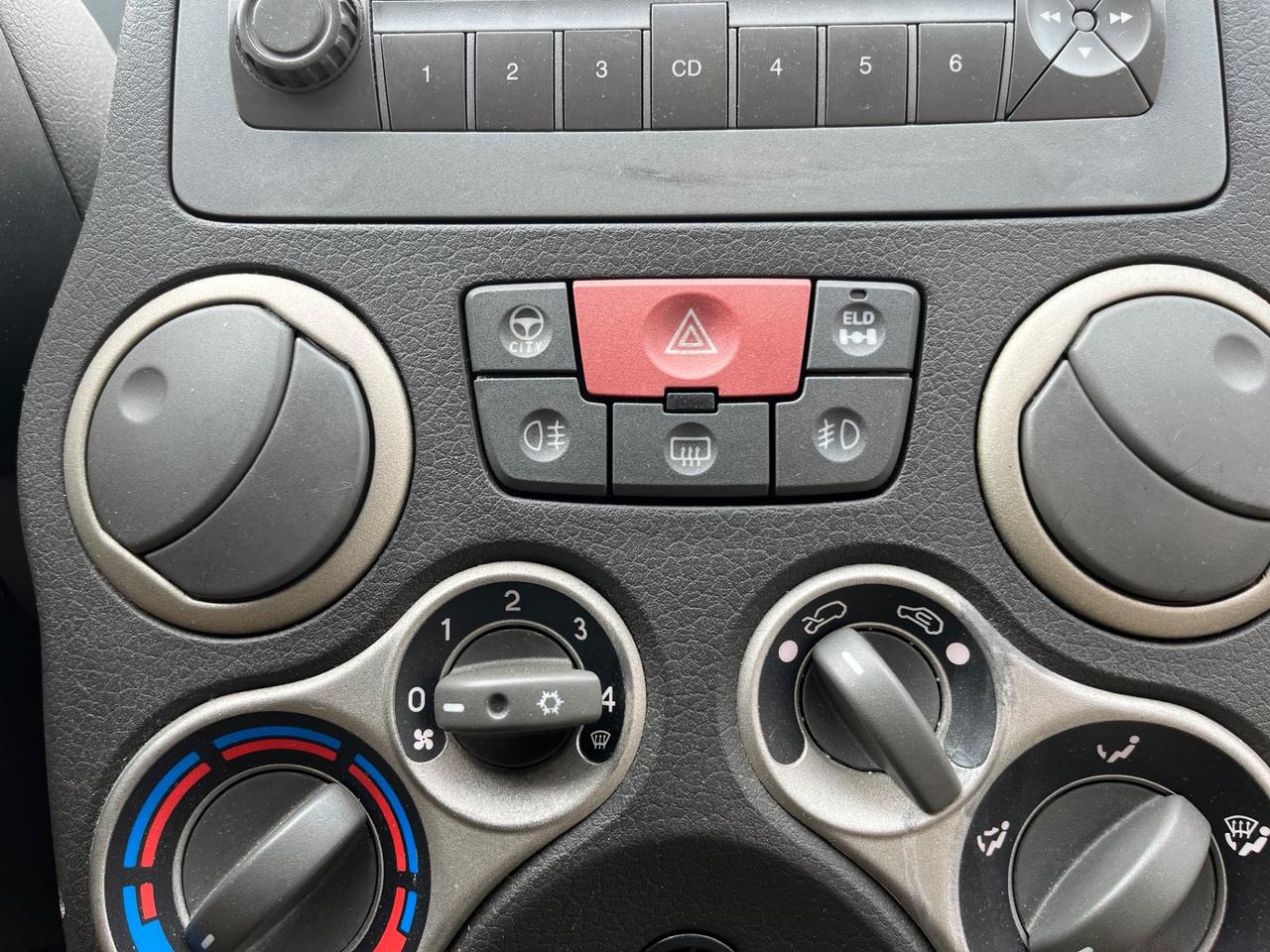 Fiat Panda 1.3 MJT 16V 4x4 Cross TASTO ELD
