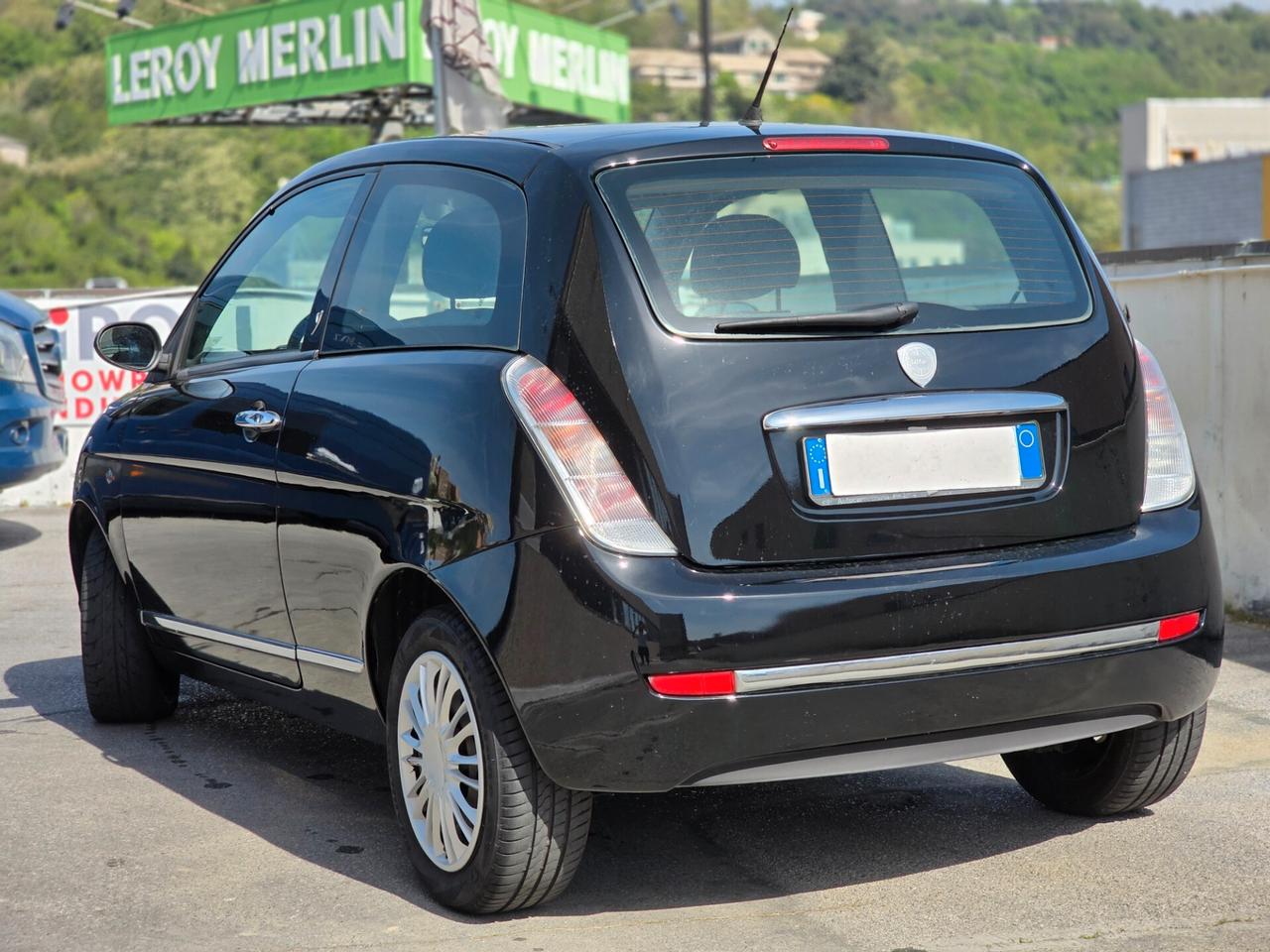 Lancia Ypsilon 1.3 MJT 90 CV Platino