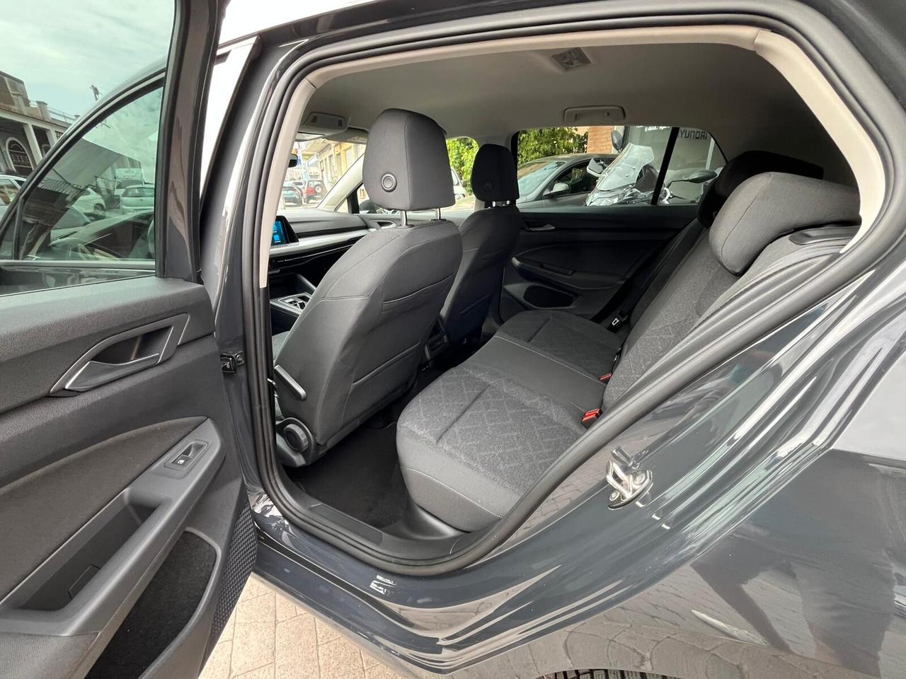 Volkswagen Golf 2.0 TDI 115CV DSG Life