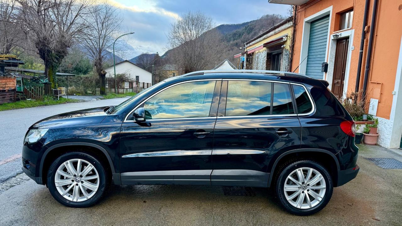 Volkswagen Tiguan 2.0 TDI DPF 4MOTION tiptronic Sport & Style